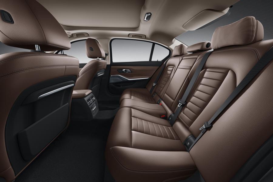 Интерьер BMW 325Li Luxury Line (G28) 2019 года  (CN) (фото 4 из 17)